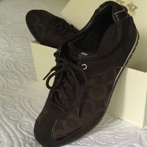 Like New!  Coach “Kelbie” Footwear
